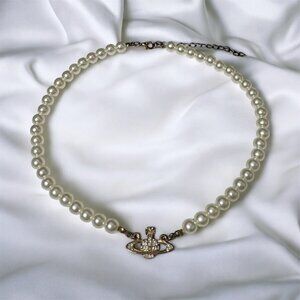 Saturn Orb Pearl Choker Necklace- Gold & Cream